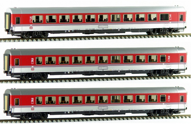 Set of 3 Passenger cars of InterCity Wetterstein train running between Hamburg and Garmisch-Part (Set 2)<br /><a href='images/pictures/ACME/55072.jpg' target='_blank'>Full size image</a>